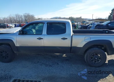 2013 Toyota Tacoma Base V6 z USA, uszkodzony, nr VIN 3TMMU4FN7DM058853
